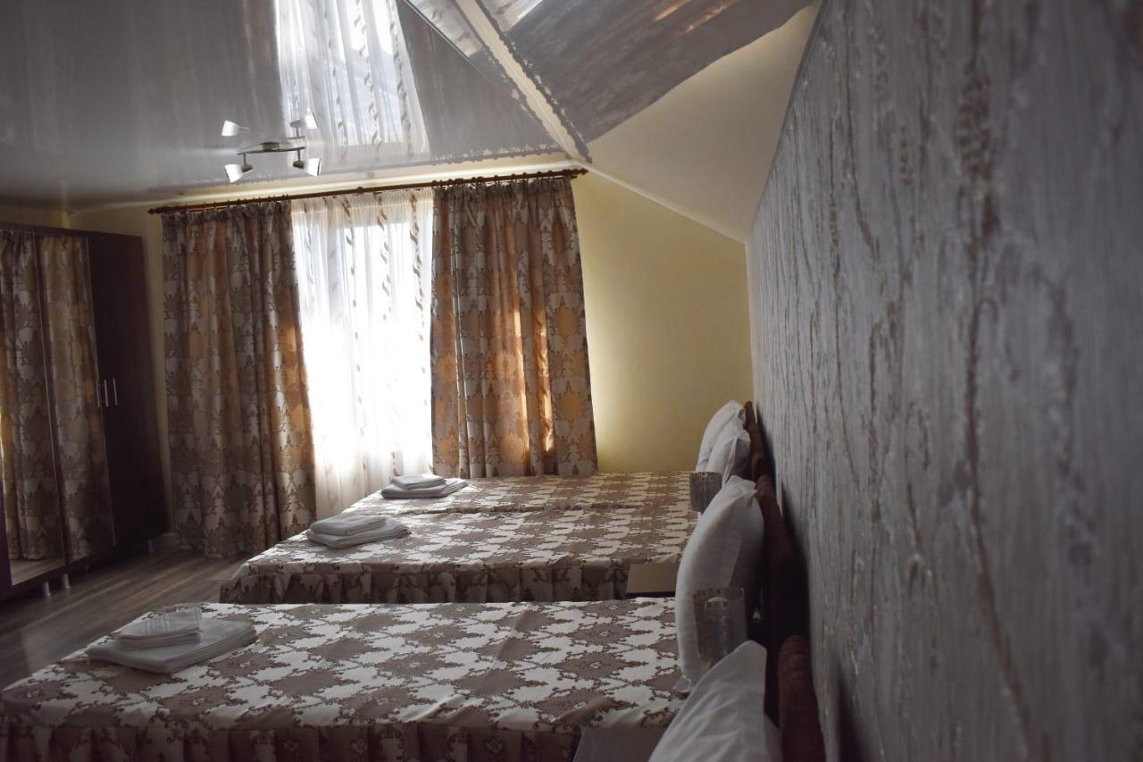 Brancusiana Apartment Targu Jiu Bagian luar foto