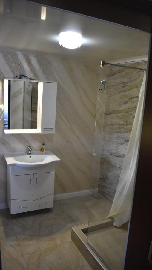 Brancusiana Apartment Targu Jiu Bagian luar foto