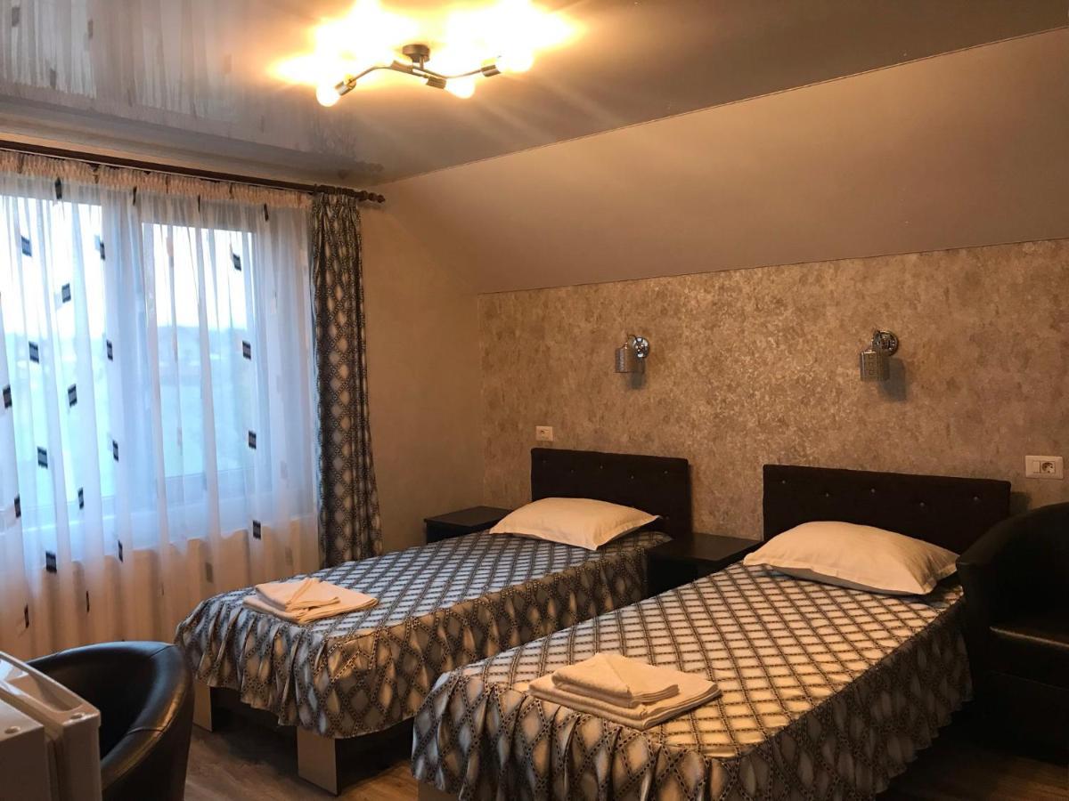Brancusiana Apartment Targu Jiu Bagian luar foto